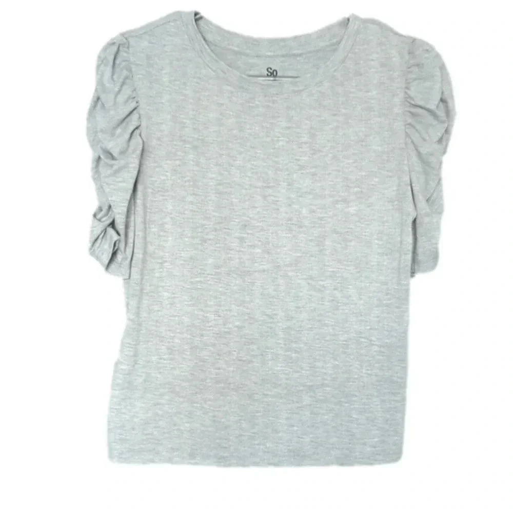SO juniors medium gray shirt